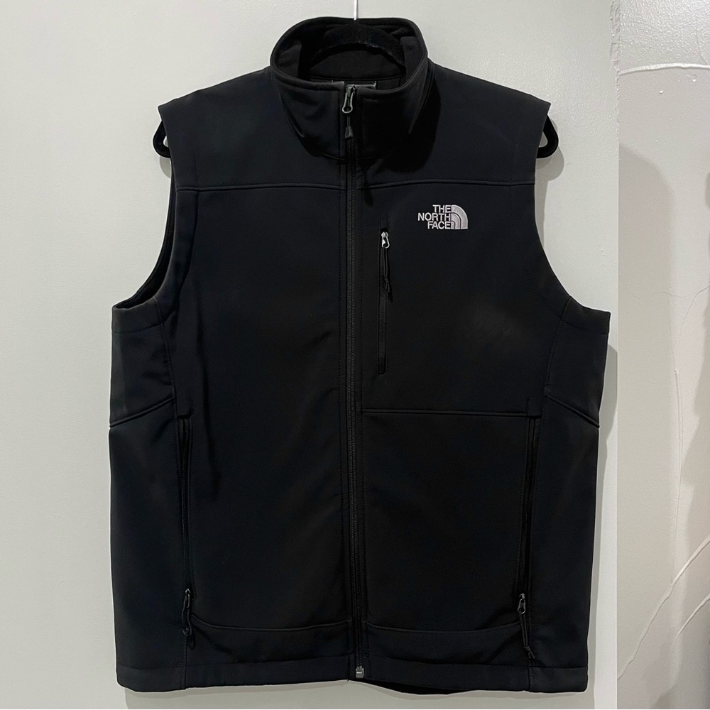 Men’s North Face Apex Vest, Black Size M
